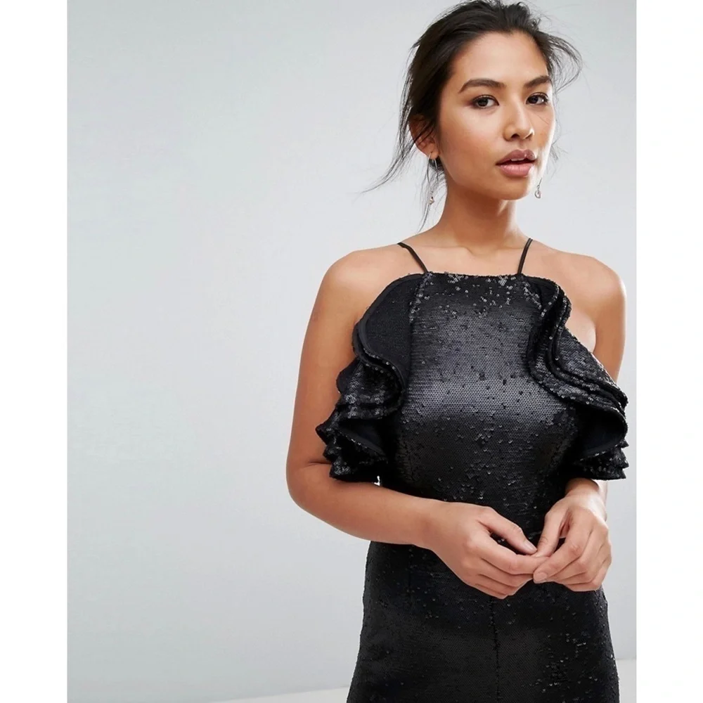 C/MEO Sequin Ruffle Halter‎ Square Neck Sleeveless Fit & Flare Slit Midi Dress S